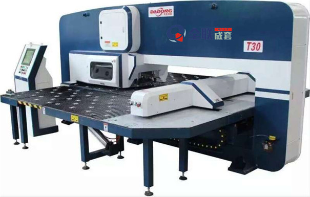 閉式(shì)液壓數控轉塔沖(chòng)床 閉式液壓數(shu)控轉塔沖床