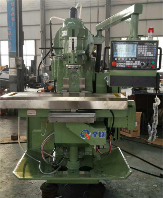XK5040立式升(shēng)降台數控銑(xi)床