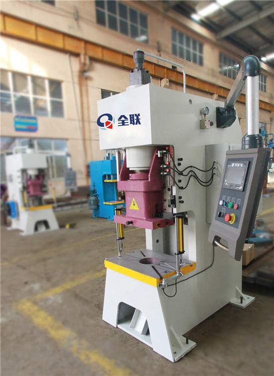 數控液壓沖床 數控液壓沖床(chuang)