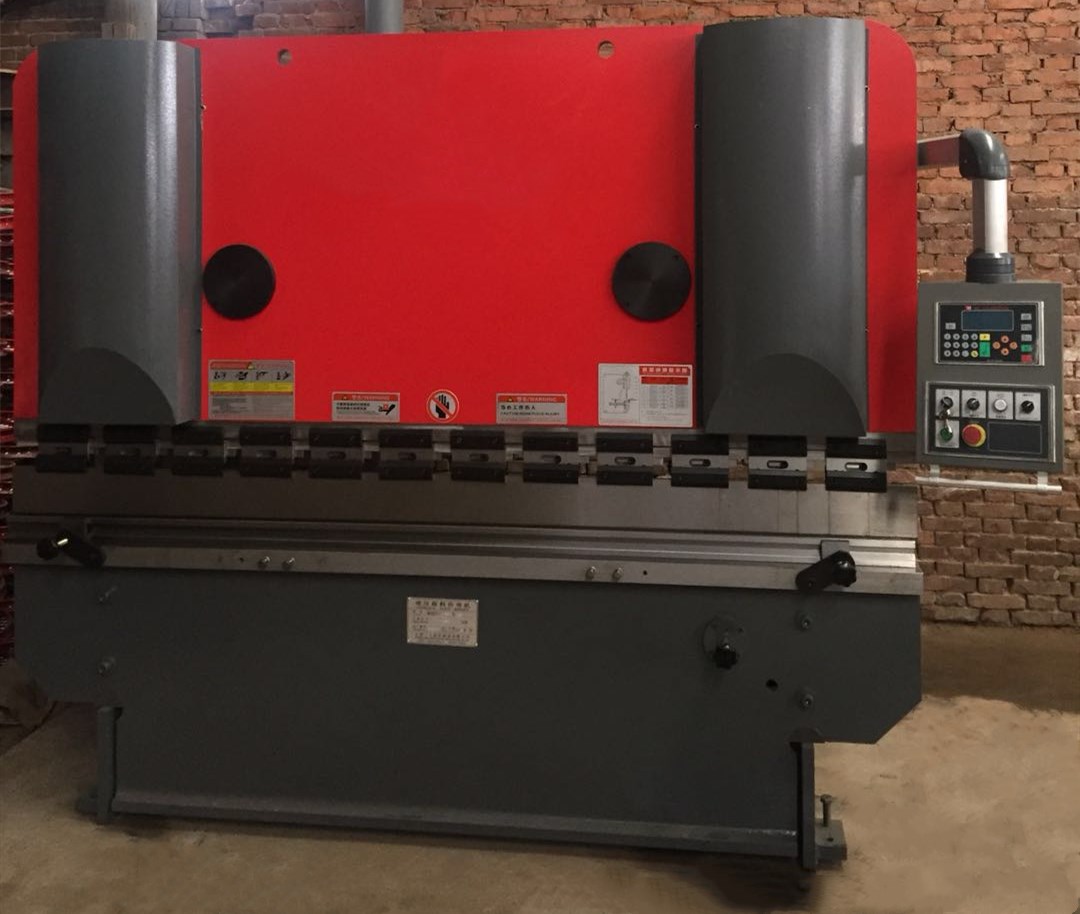 卷(juàn)闆機 卷闆機