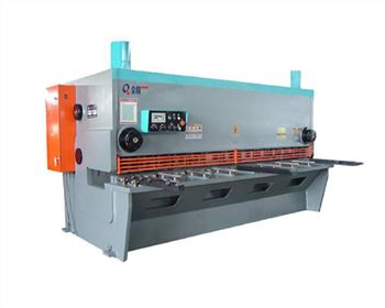 蘭州(zhōu)液壓閘式數(shu)控剪闆機