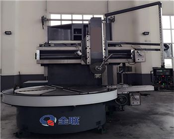 單(dān)柱立式(shì)車床