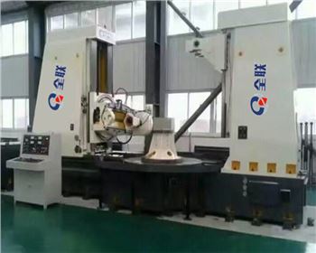 西(xī)安數控滾(gǔn)齒機