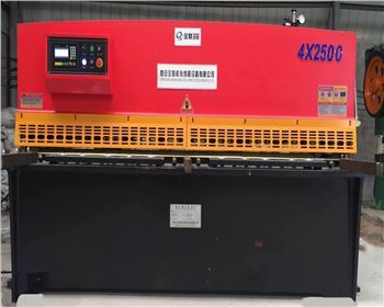 液(ye)壓剪闆(pan)機 液壓(yā)剪闆機(ji)