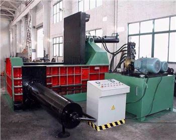 卧式金屬(shǔ)液壓打包機(ji) 卧式金屬液(ye)壓打包機