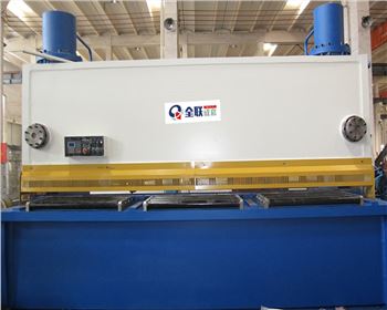 剪闆機(ji) 剪闆機